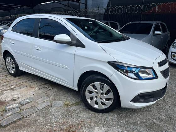 CHEVROLET ONIX 1.4 MPFI LT 8V FLEX 4P AUTOMÁTICO CHEVROLET ONIX 1.4 MPFI LT 8V FLEX 4P AUTOMÁTICO